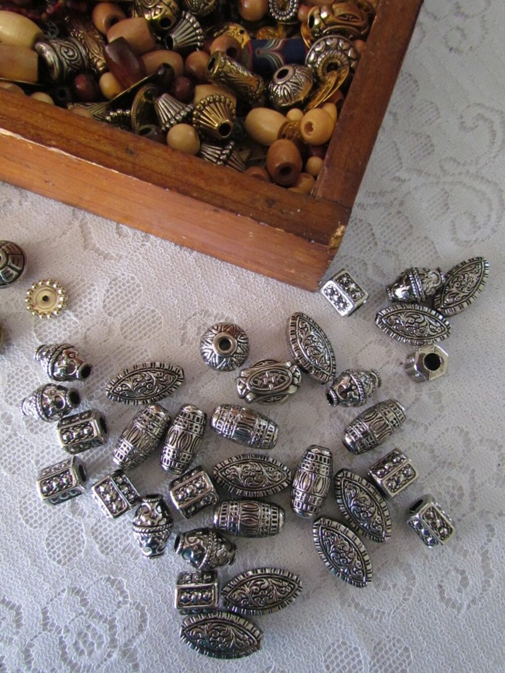 BEADS & COINS for COSTUME JEWELRY, SEWING, CRAFTS: SILVER METAL & WOOD in BOX